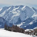 Lagrange L'alpenrose 4*