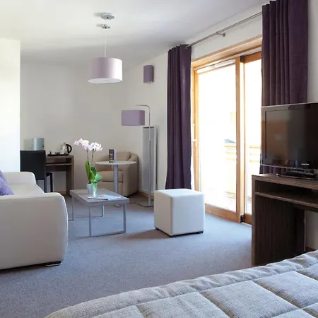 Aparthotel Lagrange L'alpenrose 4*