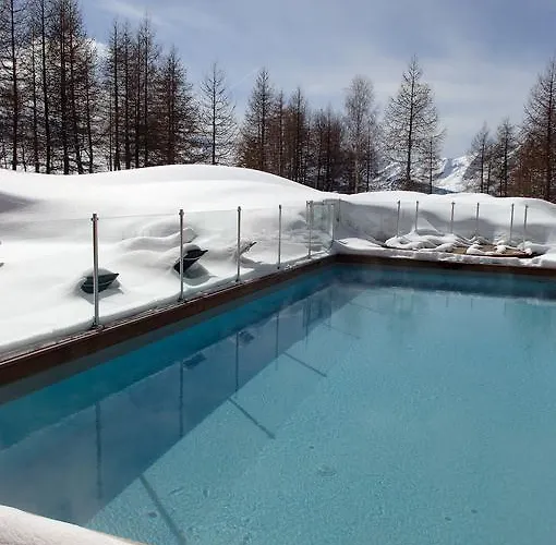 Lagrange L'alpenrose 4*